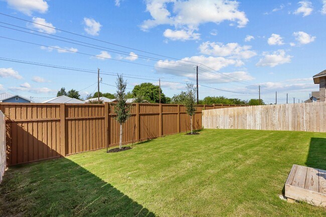 649 Broomsedge St, New Braunfels, TX 78130 - photo 5