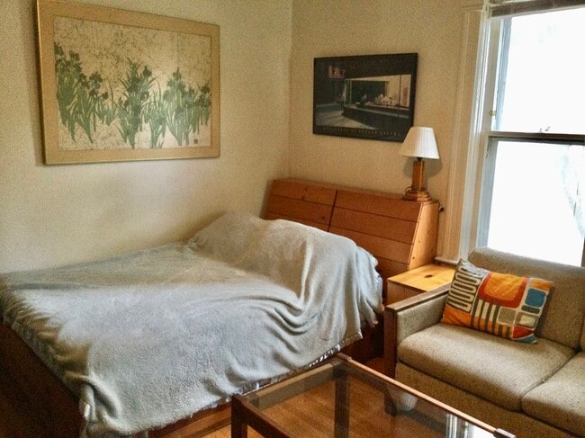 1306 Hinman Ave unit D, Evanston, IL 60201 - photo 7