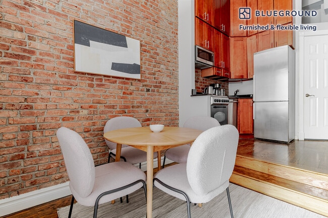 234 W 14th St unit FL2-ID1825, New York, NY 10011 - photo 4