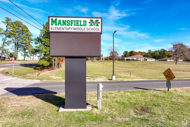 Mansfield Elementary and Middle School is in the DeSoto Parish School District.