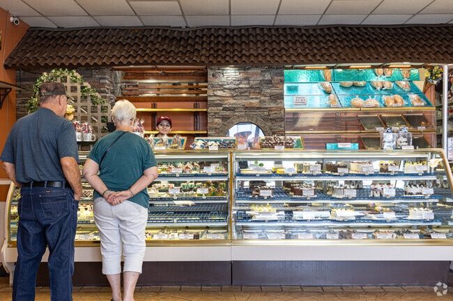 Wildewood Pastry Shop is a family-owned bakery offering daily treats and custom cakes.
