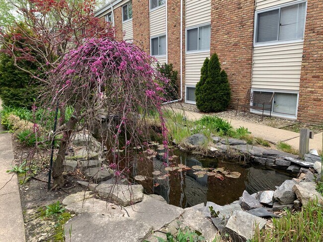 1001 Francis Dr, Champaign, IL 61821 - photo 3