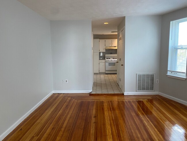 15 Wave Ave unit 3, Revere, MA 02151 - photo 3