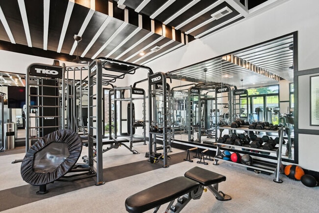 Thrive at University City, Charlotte, NC 28213 - photo 4