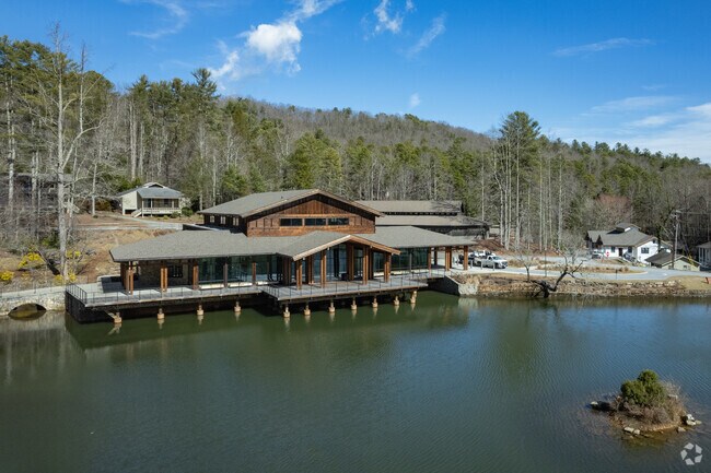 The Brevard Music Center’s is a 180-acre campus of indoor and outdoor performance venues near Brevard downtown.