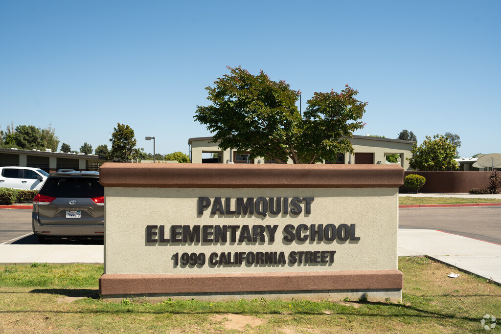 Entrance sign at Palmquist Elementary School in Oceanside.
