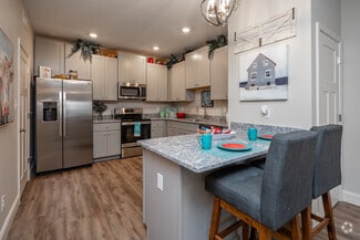 525 Neptune Dr, Clarksville, TN 37043
