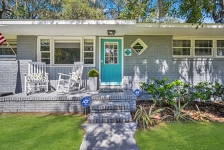 1704 Camellia Rd, Beaufort, SC 29902
