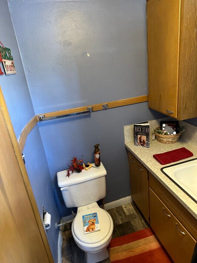 Full Bath with tub