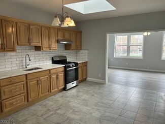 245 Adams St Unit 2, Newark, NJ 07105