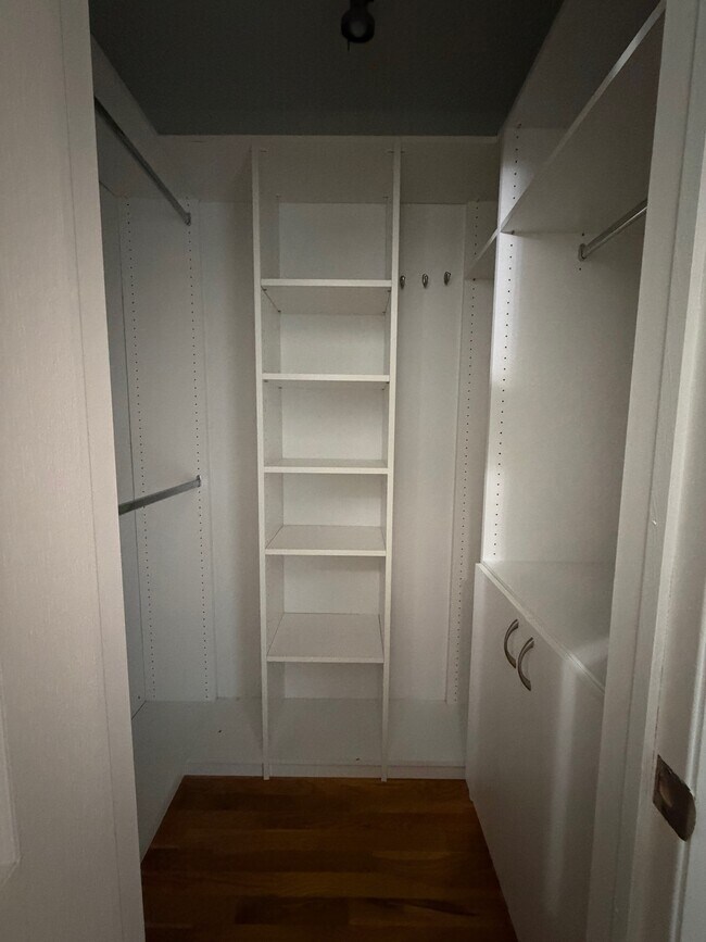 1091 Harrison Ave, Columbus, OH 43201 - photo 6