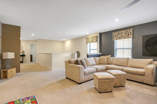 5548 Misty Oak Cir unit ID1059148P, Davenport, FL 33837 - photo 2