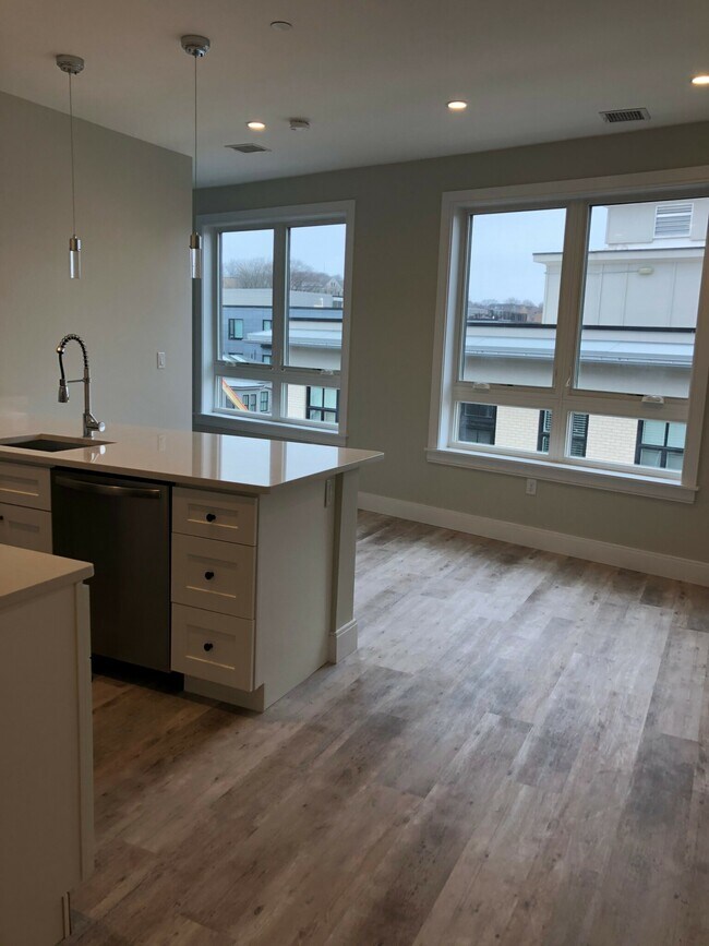50 Forsyth St unit 4, Boston, MA 02115 - photo 4