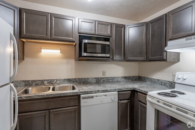2BD, 1BA - 900SF