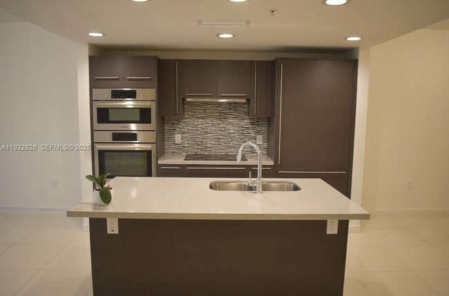 7661 NW 107th Ave, Doral, FL 33178 - photo 2