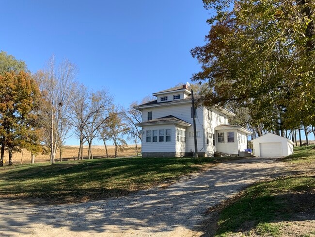 27419 Elmtree Rd, Treynor, IA 51575 - photo 4