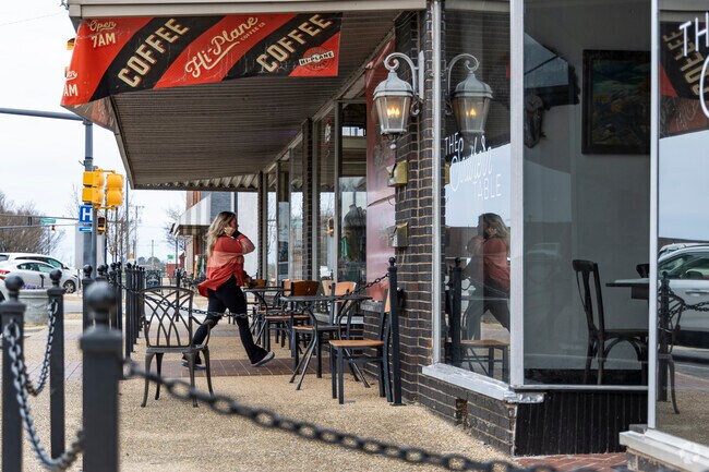 Get coffee or a high quality knife at Hi-Plane Coffee in Athens Alabama.