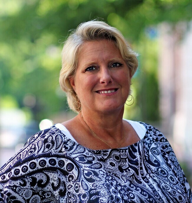 Julie Chace