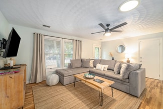 312 W Cooper Ave, Folly Beach, SC 29439