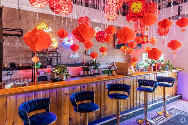 Wandee Thai’s colorful bar adds charm to casual dining in Rocky Point, Florida.