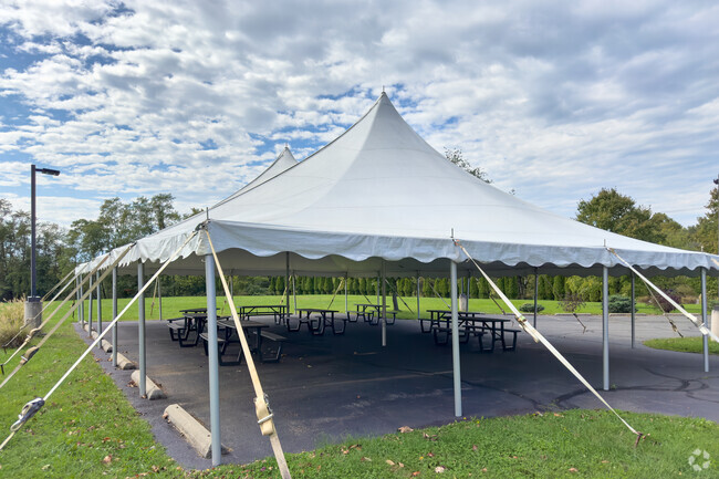 Loudon County Classical School serves students in Purcellville and Loudon County.