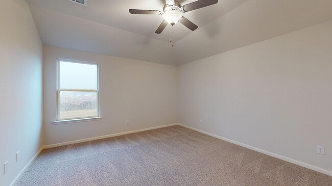 517 N Persimmon St, Gardner, KS 66030 - photo 6