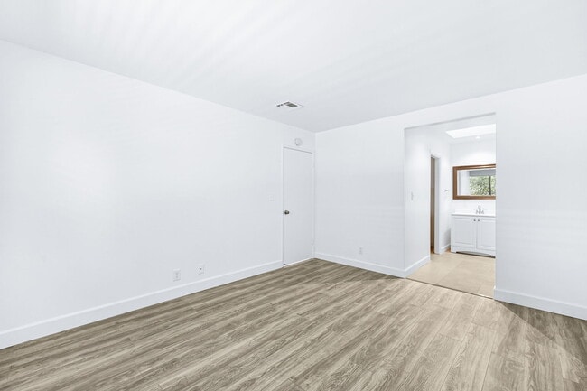 Fairway Apartments, Yucca Valley, CA 92284 - photo 6