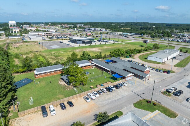 Grace Community School currently has a total of 39 students enrolled.