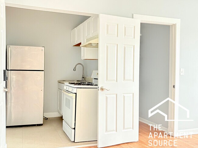 6226 S Western Ave unit 208, Chicago, IL 60636 - photo 4