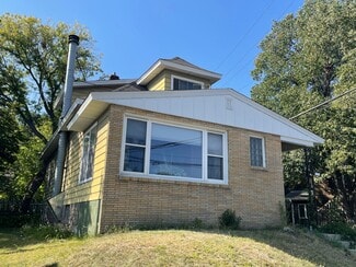 1231 Raymond Ave, Saint Paul, MN 55108