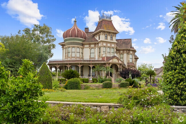 Step back in time with this unique historic house in South Redlands in South Redlands, CA.