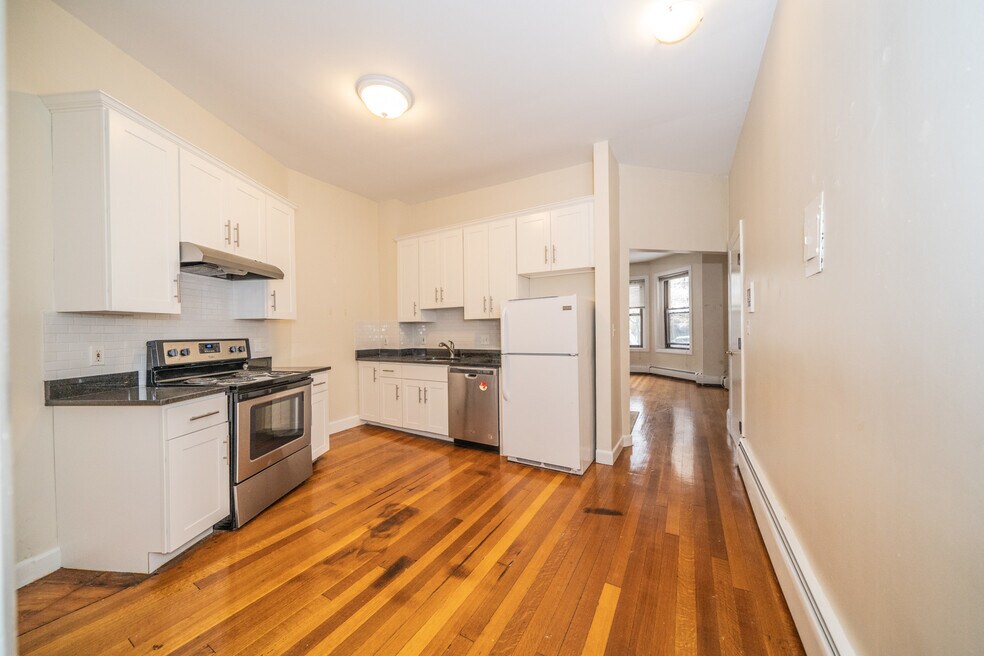 1728 Beacon St unit 1, Brookline, MA 02445 - photo 1