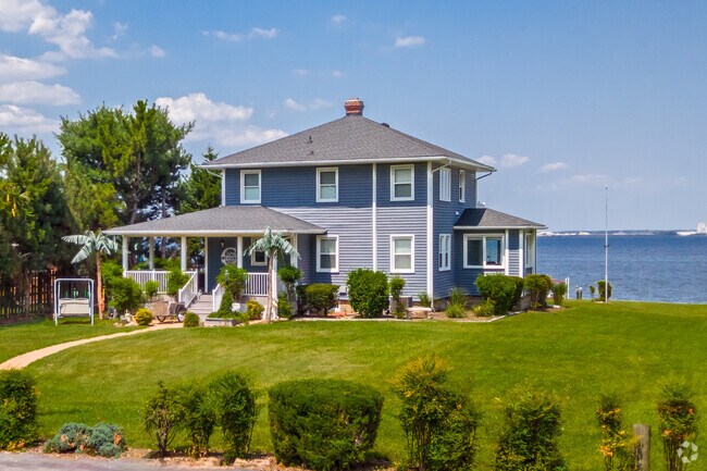 Riviera Beach residents can enjoy waterfront estates with private piers and water access.