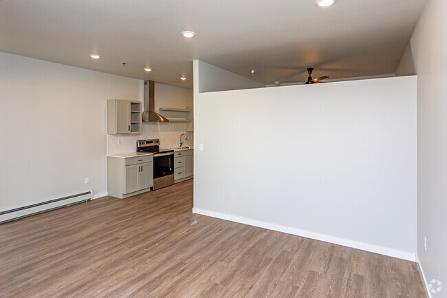 1BR, 1BA, Gunnar - 765SF - Living Area