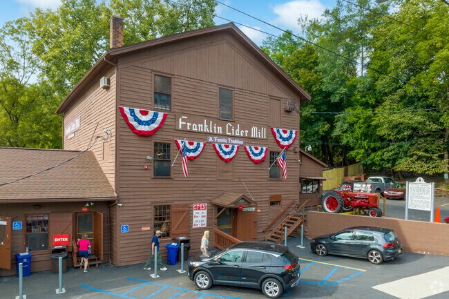 The Franklin Cider Mill is an attraction for all of Southeast Michigan.