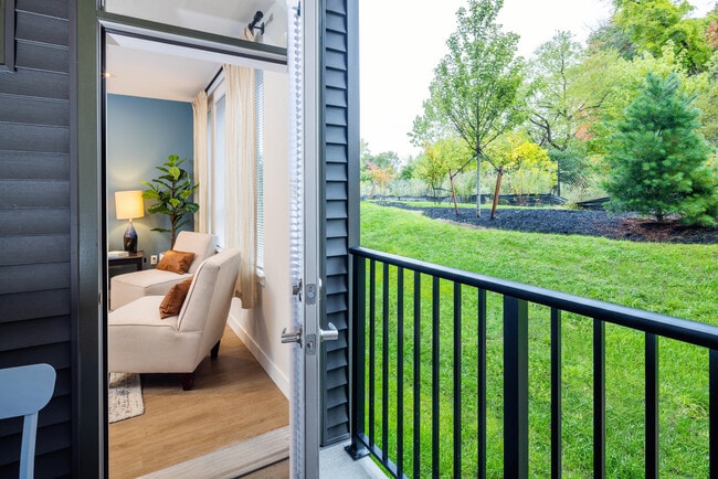 Private patio/balcony