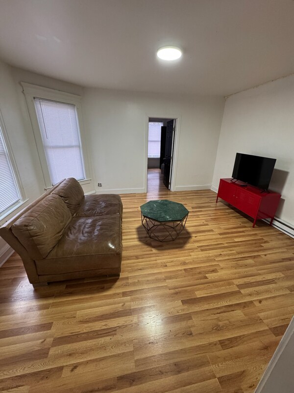 149-151 Quincy St unit 3, Springfield, MA 01109 - photo 4