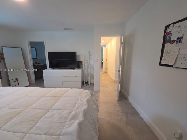 14001 Mustang Trail, Southwest Ranches, FL 33330 - photo 6