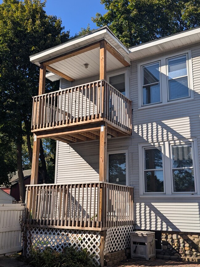 1857 Northampton St unit Holyoke, Northampton, Holyoke, MA 01040 - photo 3