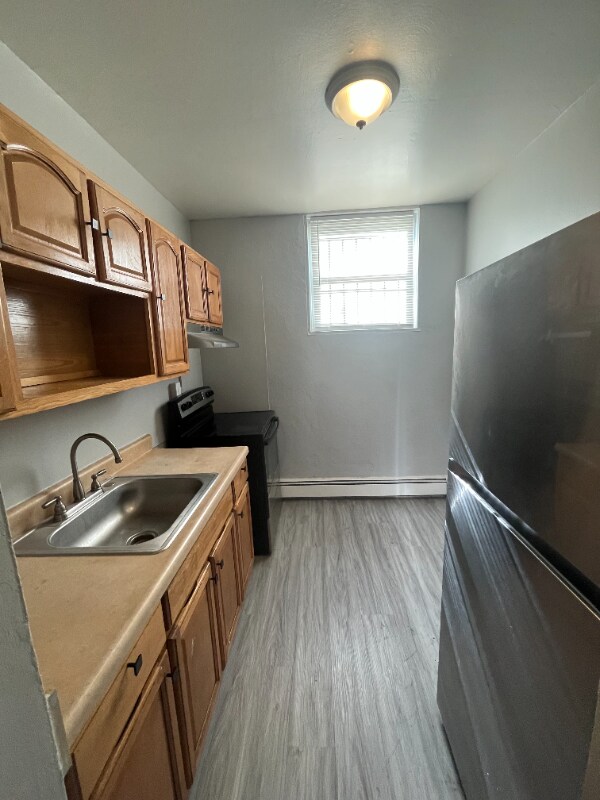 109 Adelaide St unit D01, Hartford, CT 06114 - photo 3