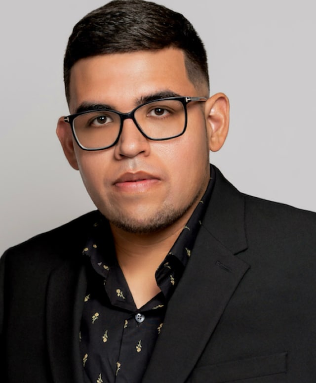 Agent Photo