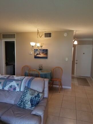 2727 75th St W Unit Sabal Palms 8, Bradenton, FL 34209