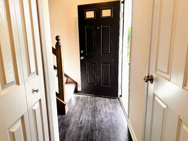 33168 Beverly Ln, Avon Lake, OH 44012 - photo 4