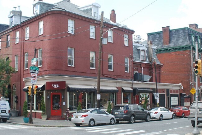 501 Fairmount Ave unit 3, Philadelphia, PA 19123 - photo 3