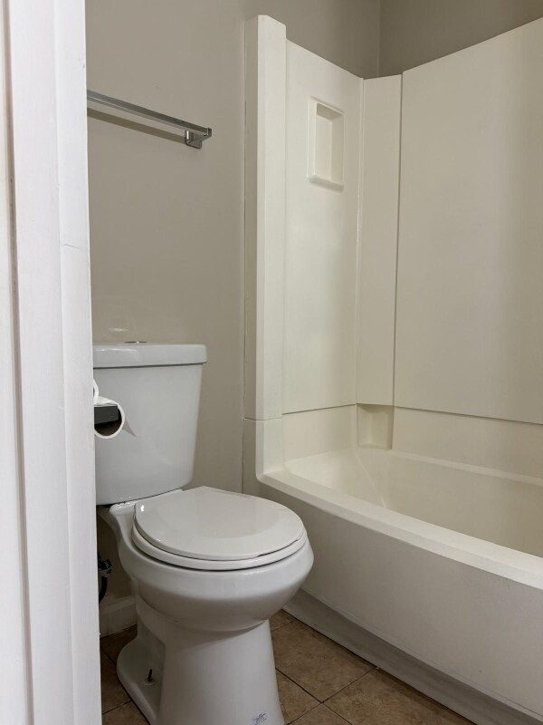 780 Anderson Ave unit . 14, Akron, OH 44306 - photo 3