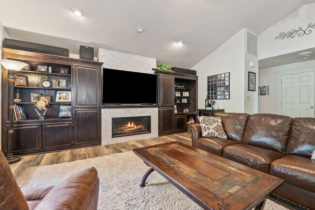 Gas fireplace and built-in-bookshelves