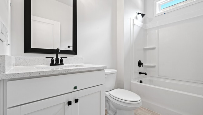 1911 Crumhorn Ave, Boiling Springs, SC 29316 - photo 6