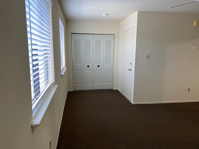 1022 Gum Place unit 1022B Gum Place, Huntingdon Valley, PA 19006 - photo 4