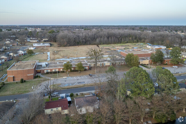 George W. Carver Intermediate School, Rankings & Reviews - Homes.com