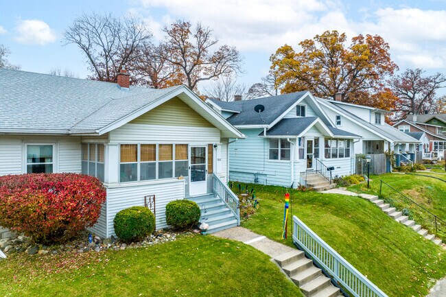 Rows of smaller cottages and bungalows are common along Hilltop's steeper streets.